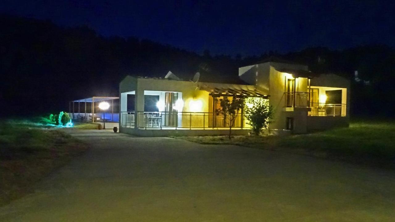 Parissis Eden Villas Skiathos Troulos Eksteriør billede