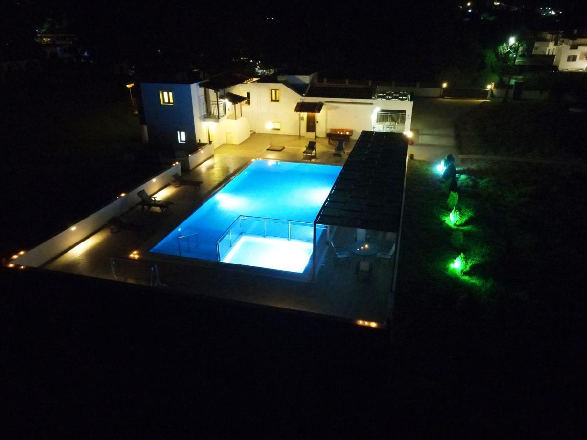 Parissis Eden Villas Skiathos Troulos Eksteriør billede