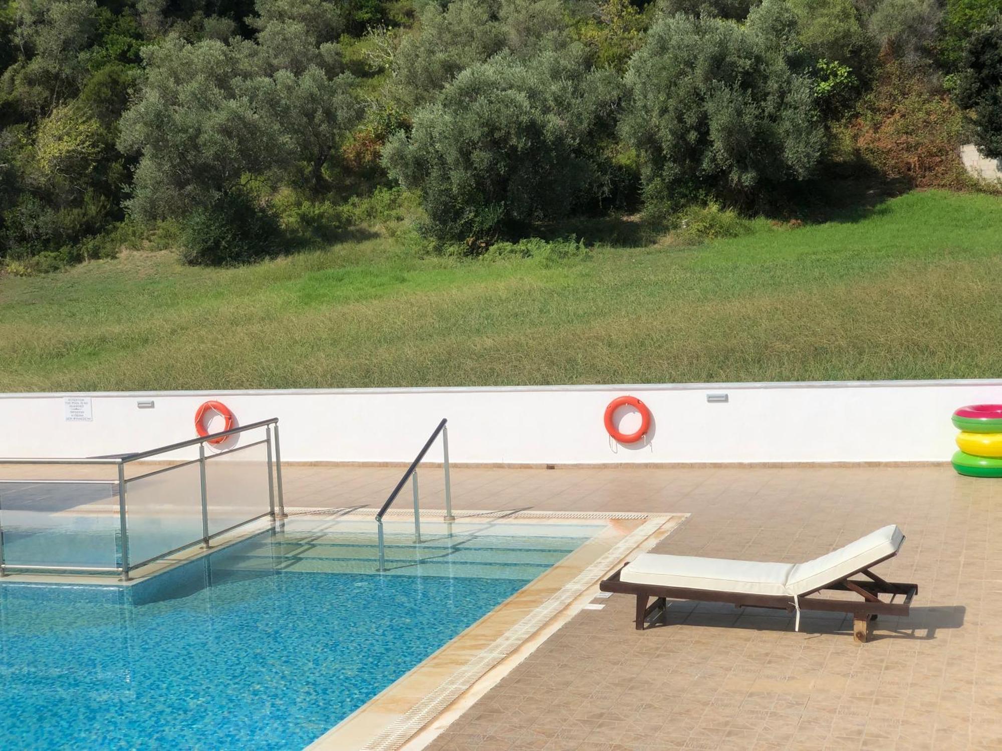 Parissis Eden Villas Skiathos Troulos Eksteriør billede