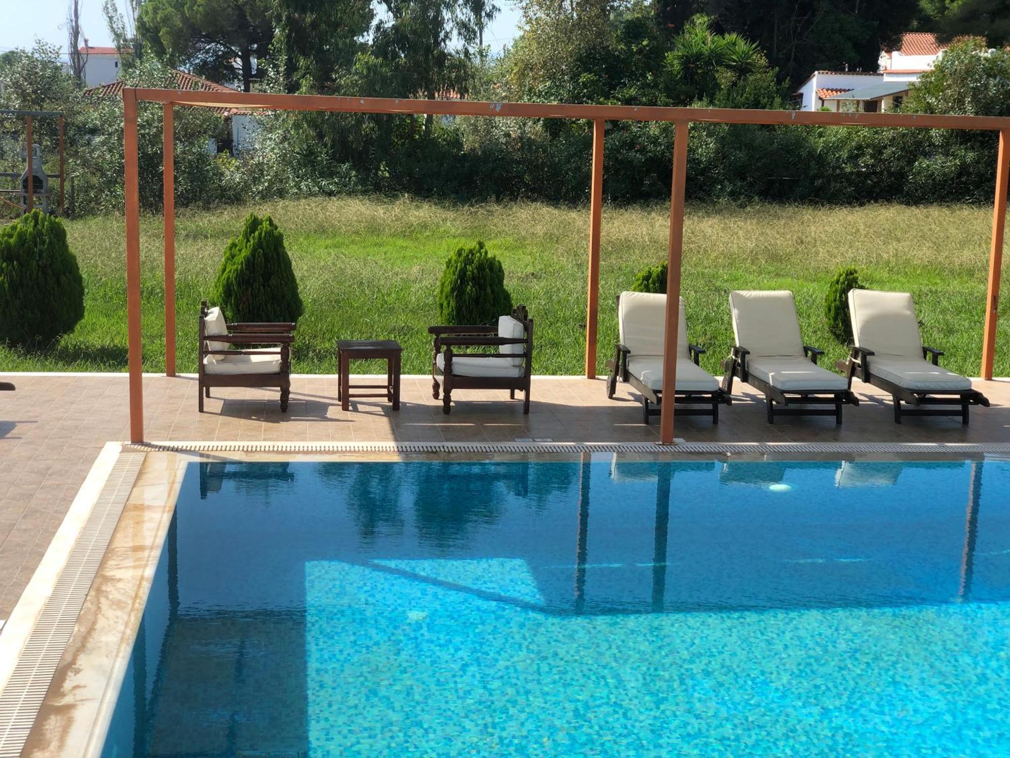 Parissis Eden Villas Skiathos Troulos Eksteriør billede