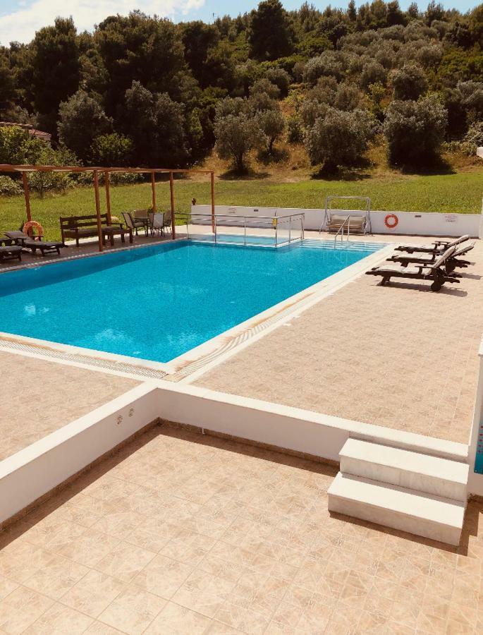 Parissis Eden Villas Skiathos Troulos Eksteriør billede